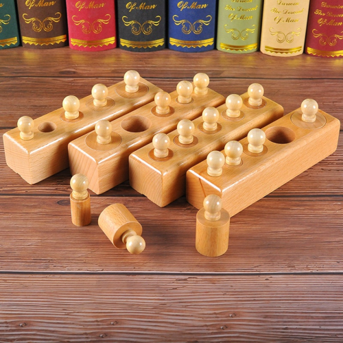 Sada dřevěných Montessori válečků - rozvojová pomůcka